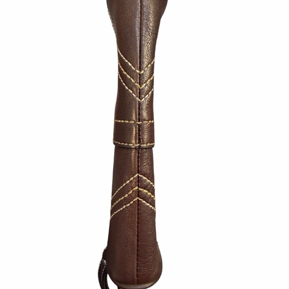 Coach Soho Framed Kisslock Wristlet     (A502) - Picture 8 of 9